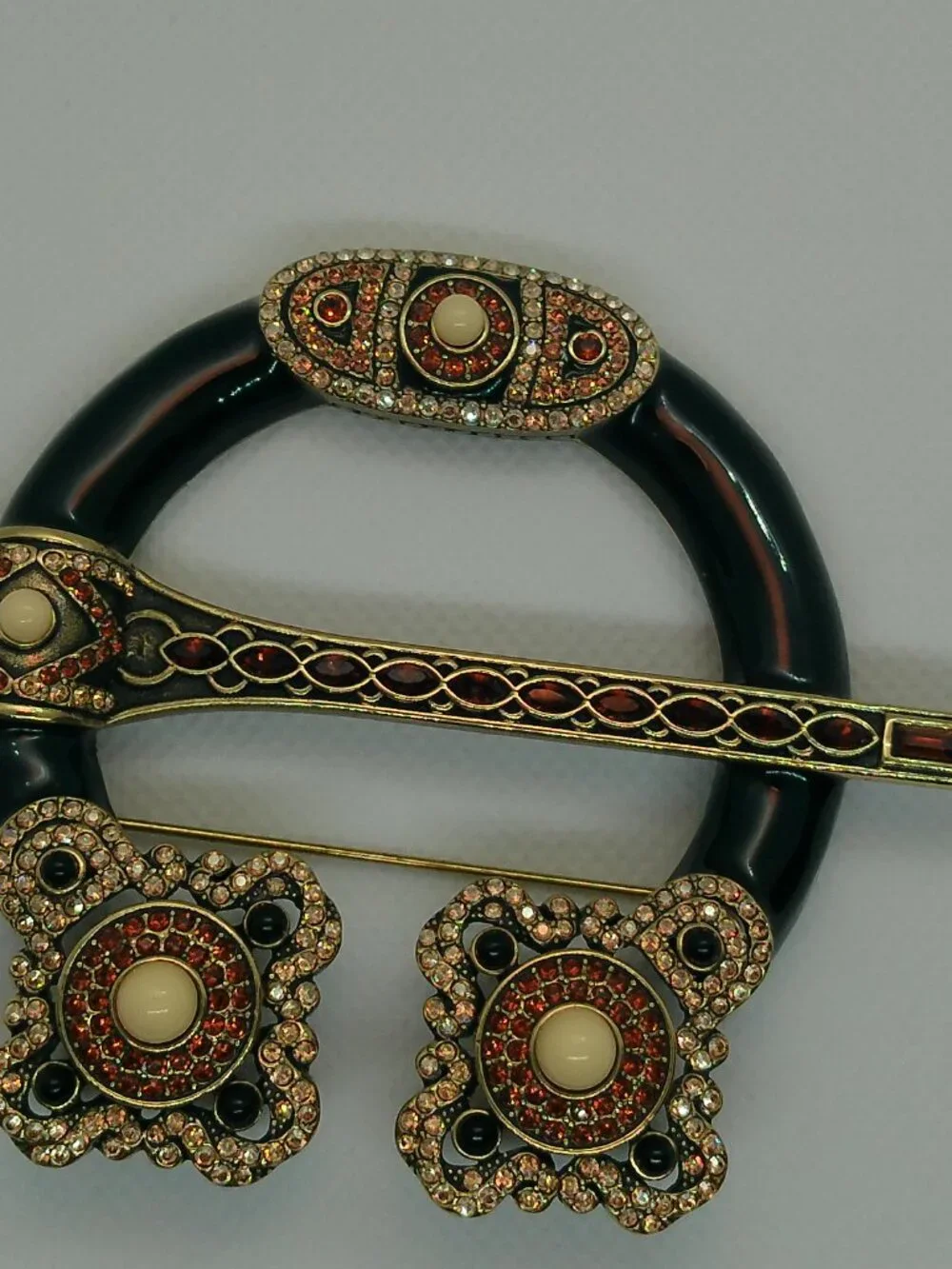 Brooch HEIDI DAUS 